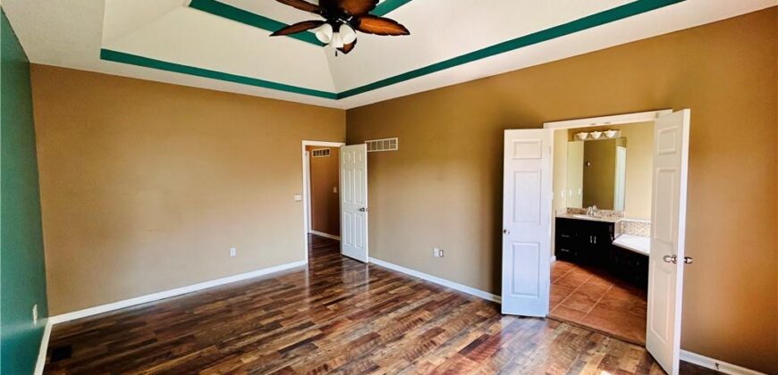 14503 Shamrock Way, Smithville, MO 64089