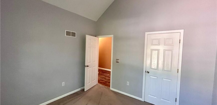 14503 Shamrock Way, Smithville, MO 64089