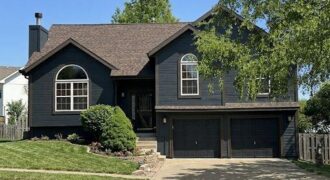 14503 Shamrock Way, Smithville, MO 64089