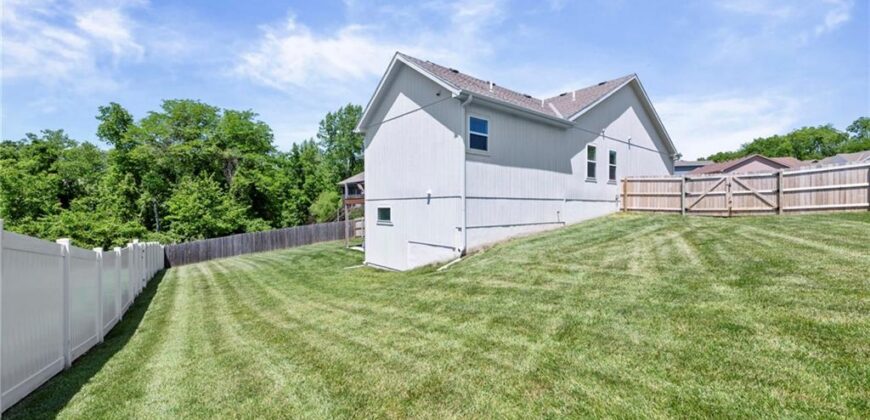 614 Caitlin Court, Excelsior Springs, MO 64024
