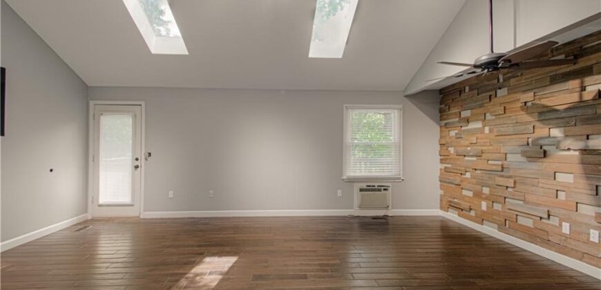 11101 NW 55th Street, Kansas City, MO 64152