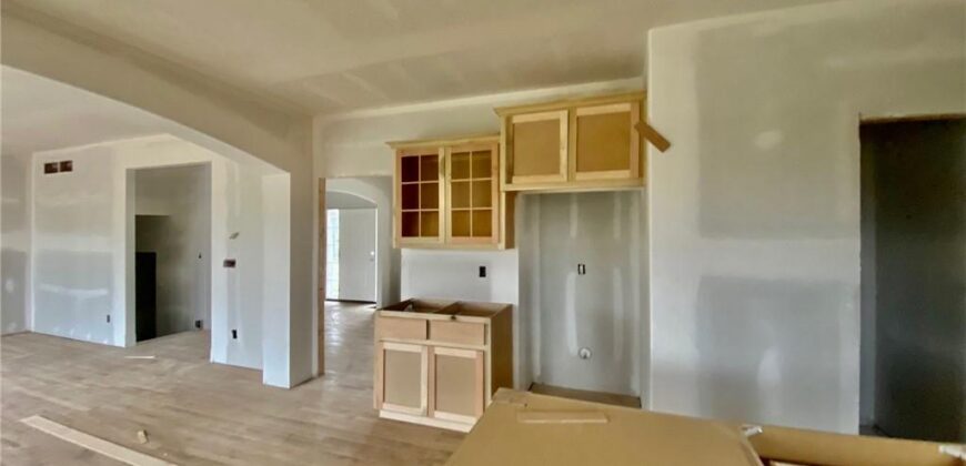 8977 NE 99th Street, Kansas City, MO 64157
