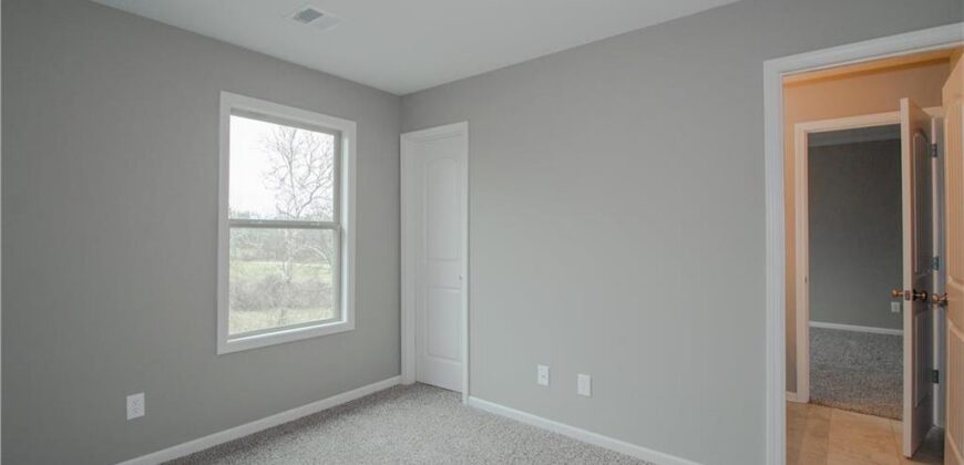 8977 NE 99th Street, Kansas City, MO 64157