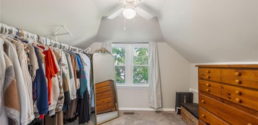 656 Thornton Street, Liberty, MO 64068