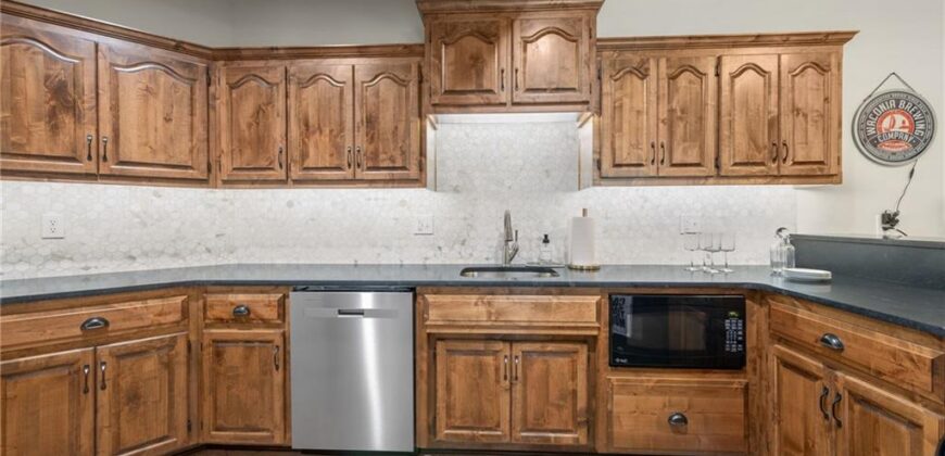 8370 92 Highway, Platte City, MO 64079