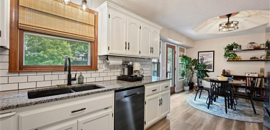 905 Oak Ridge, Kearney, MO 64060