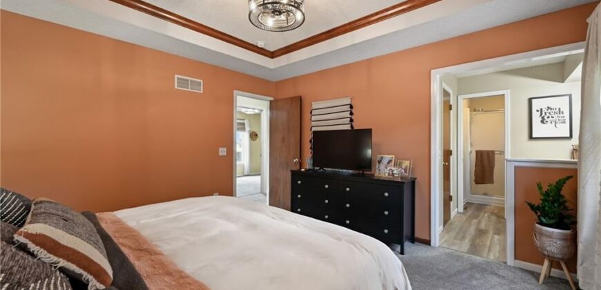 905 Oak Ridge, Kearney, MO 64060