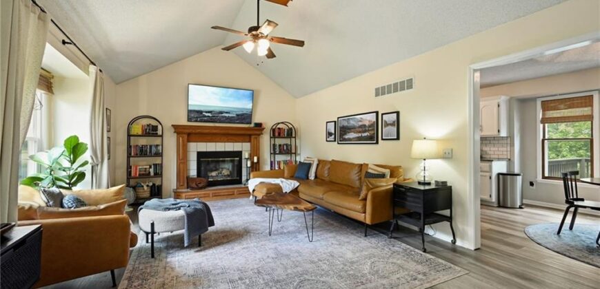 905 Oak Ridge, Kearney, MO 64060