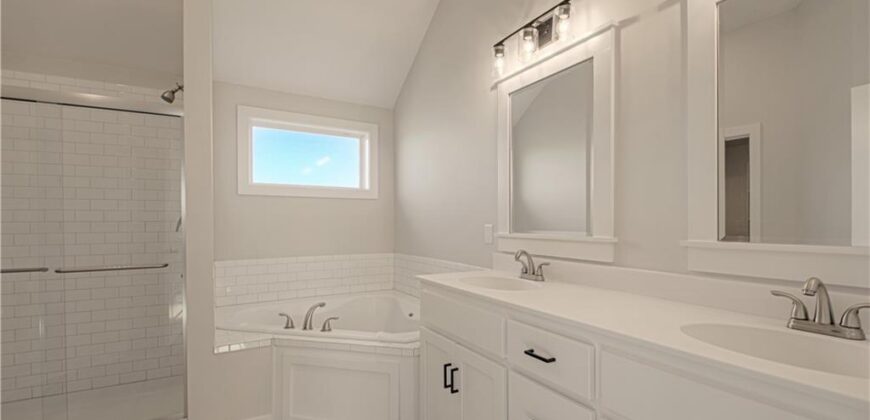 6004 NE 118th Street, Kansas City, MO 64156