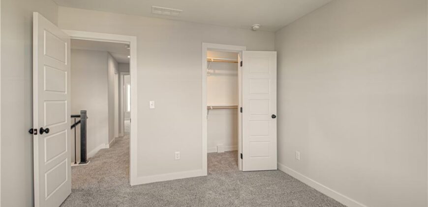 6004 NE 118th Street, Kansas City, MO 64156