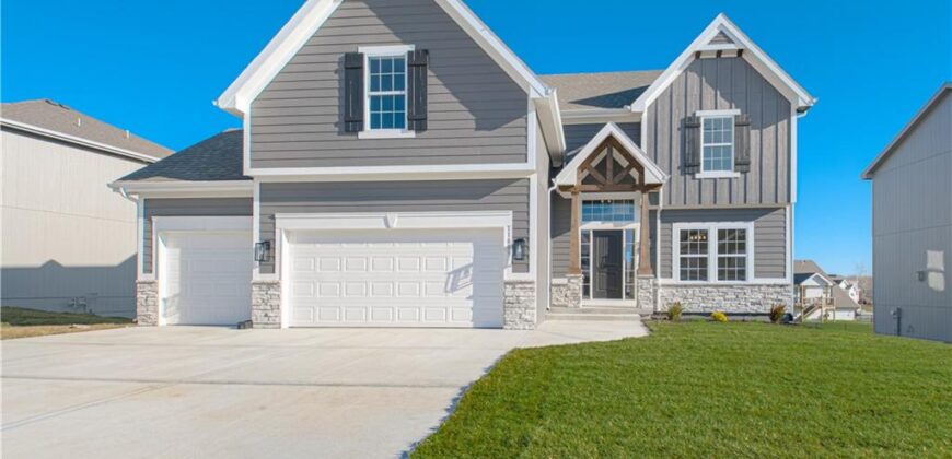 6004 NE 118th Street, Kansas City, MO 64156