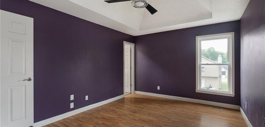 7305 Erika Court, Pleasant Valley, MO 64068