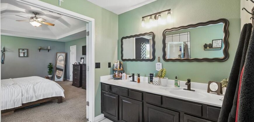 814 W 7th Avenue, Kearney, MO 64060