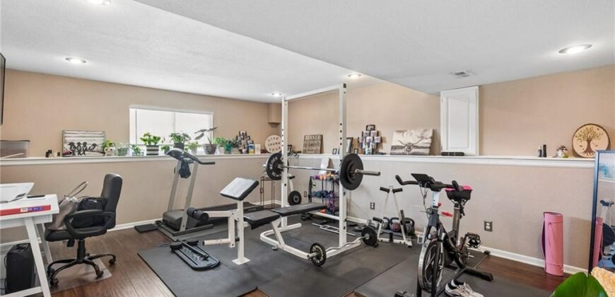 814 W 7th Avenue, Kearney, MO 64060