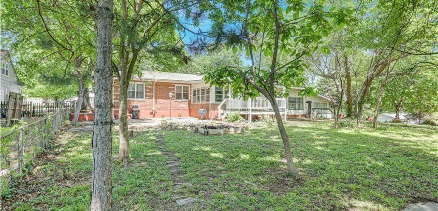 2315 NE 37th Terrace, Kansas City, MO 64116