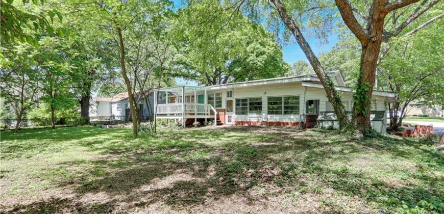 2315 NE 37th Terrace, Kansas City, MO 64116