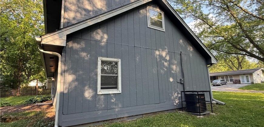 206 W Lawrence Street, Kearney, MO 64060