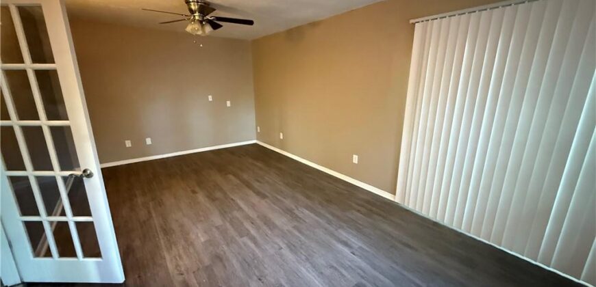 206 W Lawrence Street, Kearney, MO 64060