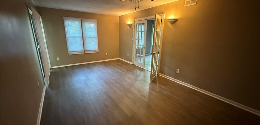 206 W Lawrence Street, Kearney, MO 64060