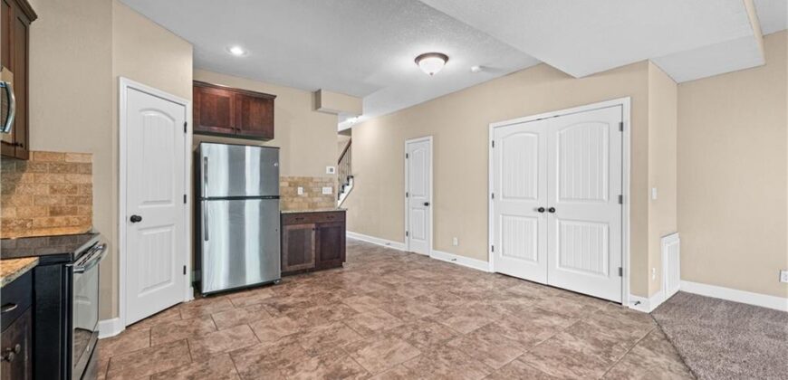 3850 NW 94th Street, Kansas City, MO 64154