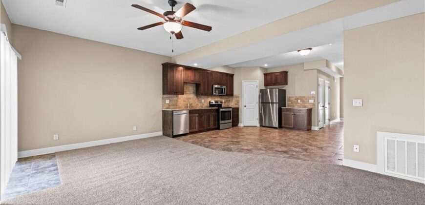 3850 NW 94th Street, Kansas City, MO 64154