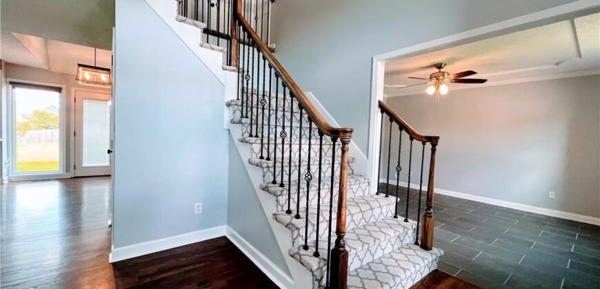 1702 NE 101st Court, Kansas City, MO 64155