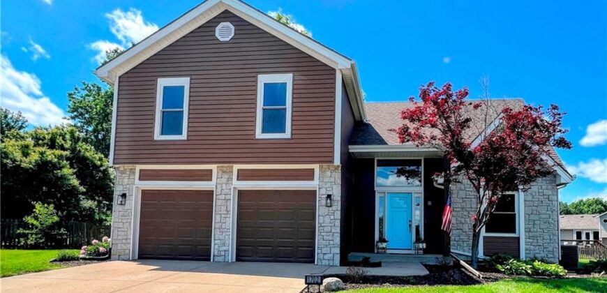1702 NE 101st Court, Kansas City, MO 64155