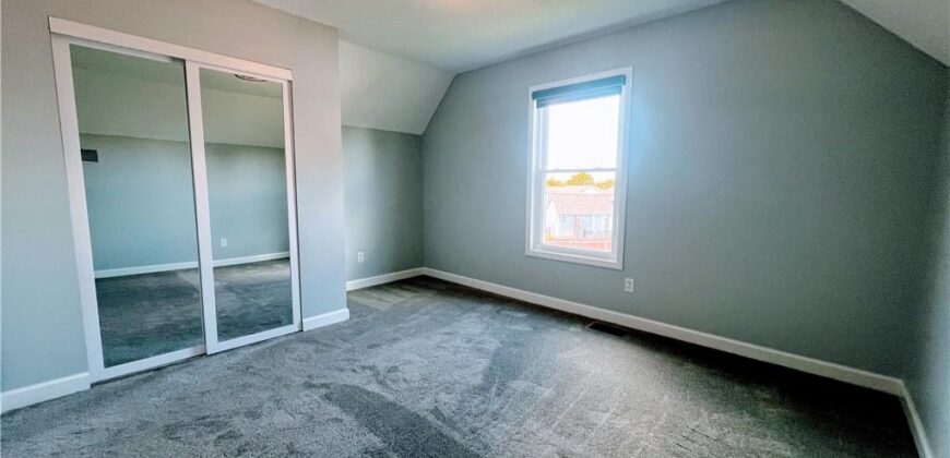 1702 NE 101st Court, Kansas City, MO 64155