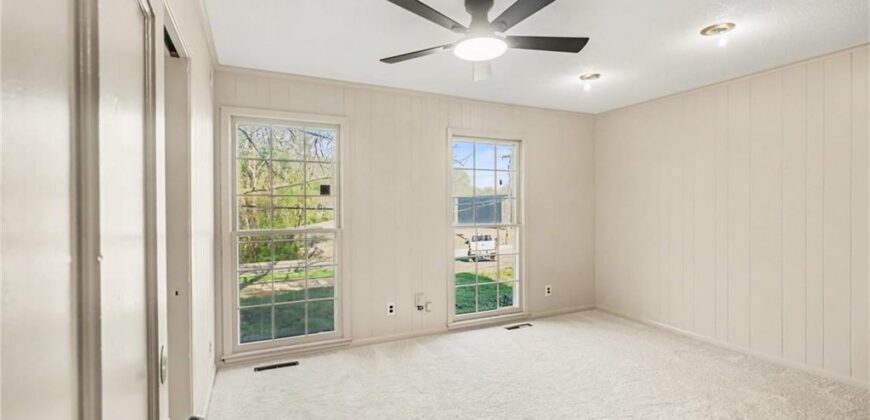 4811 Waukomis Drive, Kansas City, MO 64151