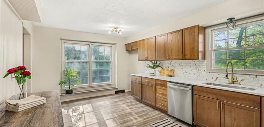4811 Waukomis Drive, Kansas City, MO 64151