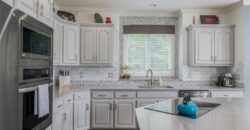 9623 N Crescent Court, Kansas City, MO 64157