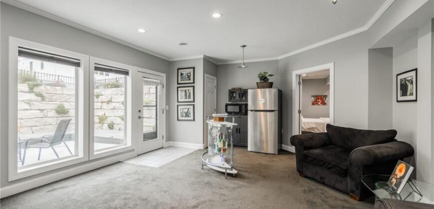 9623 N Crescent Court, Kansas City, MO 64157