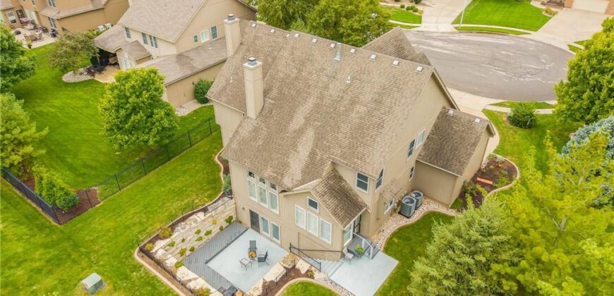 9623 N Crescent Court, Kansas City, MO 64157