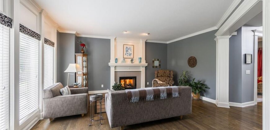 9623 N Crescent Court, Kansas City, MO 64157