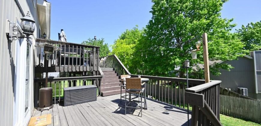 8505 N Mcdonald Avenue, Kansas City, MO 64153