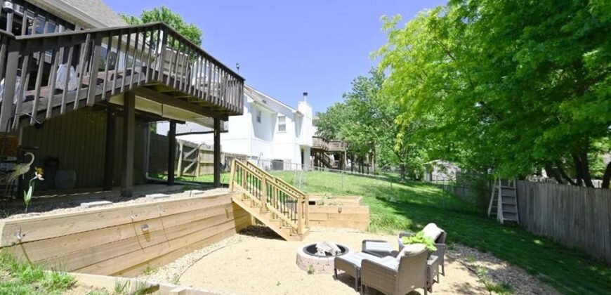 8505 N Mcdonald Avenue, Kansas City, MO 64153
