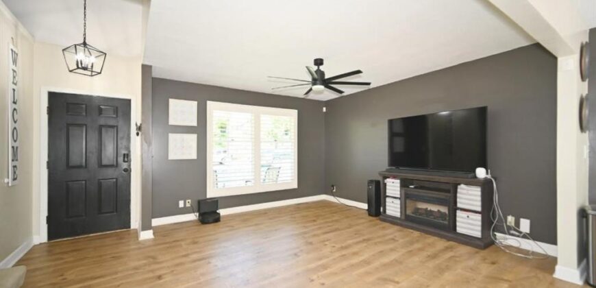 8505 N Mcdonald Avenue, Kansas City, MO 64153