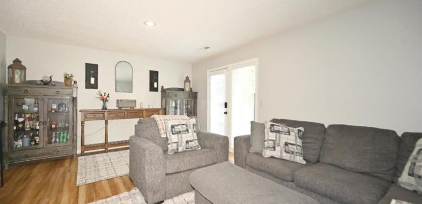 8505 N Mcdonald Avenue, Kansas City, MO 64153