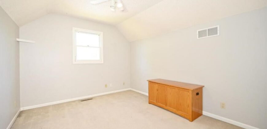 8505 N Mcdonald Avenue, Kansas City, MO 64153