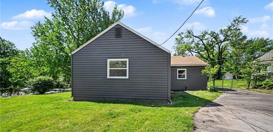 2206 NE 58th Terrace, Gladstone, MO 64118