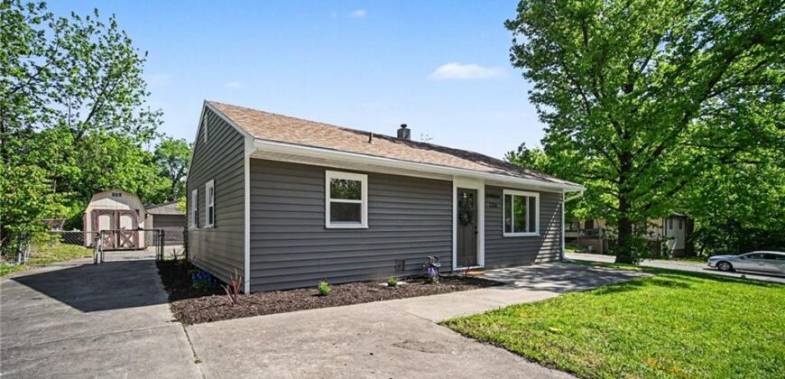 2206 NE 58th Terrace, Gladstone, MO 64118