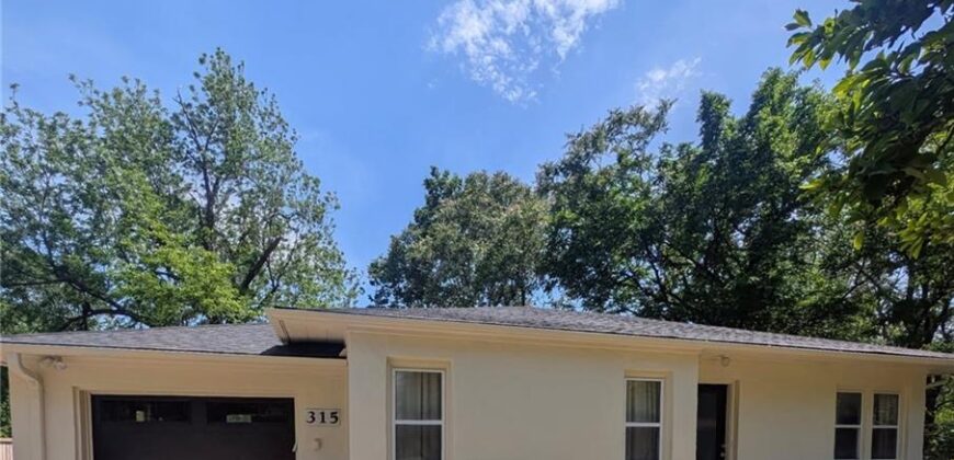 315 E Whittier Street, Claycomo, MO 64119