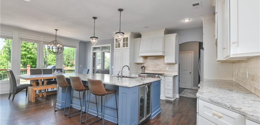 4140 N Redbud Lane, Riverside, MO 64150