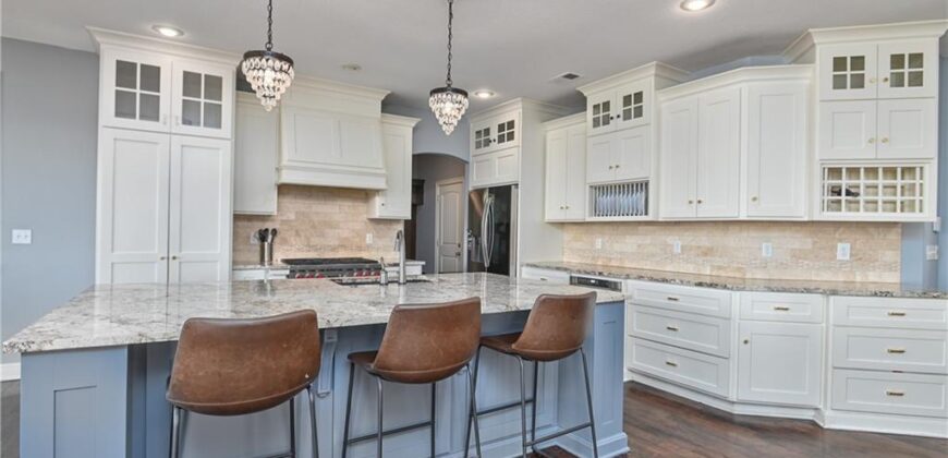 4140 N Redbud Lane, Riverside, MO 64150