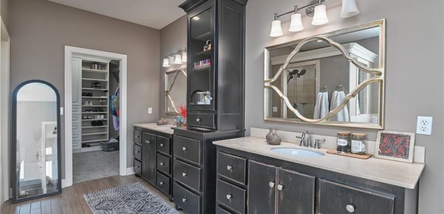 4140 N Redbud Lane, Riverside, MO 64150
