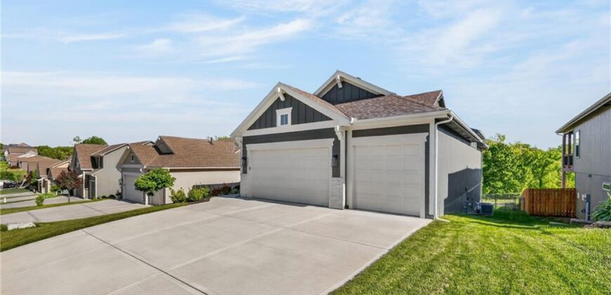 8695 NW 74th Street, Kansas City, MO 64152