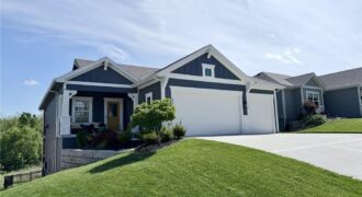 8695 NW 74th Street, Kansas City, MO 64152