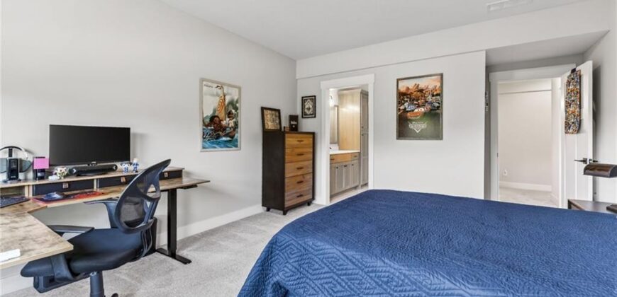 8695 NW 74th Street, Kansas City, MO 64152