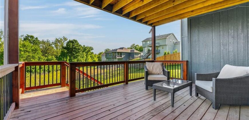 8695 NW 74th Street, Kansas City, MO 64152