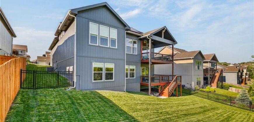 8695 NW 74th Street, Kansas City, MO 64152